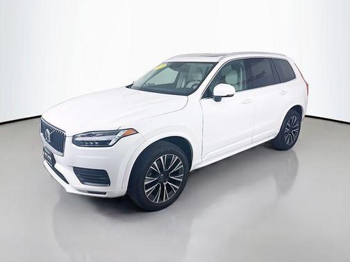 2020 Volvo XC90 T5 Momentum