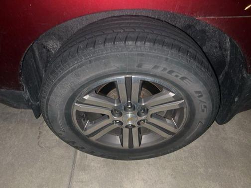 Siren Red Tintcoat 2017 Chevrolet Traverse 2LT