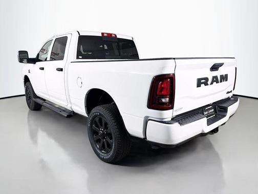 Bright White Clearcoat 2026 RAM 2500 Black Express Crew Cab 4x4 6'4' Box