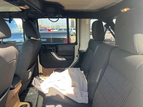 2011 Jeep Wrangler Unlimited Sahara