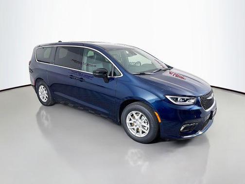 2025 Chrysler Pacifica L