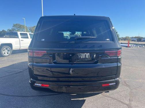 2025 Jeep Wagoneer Series II Overland 4x4