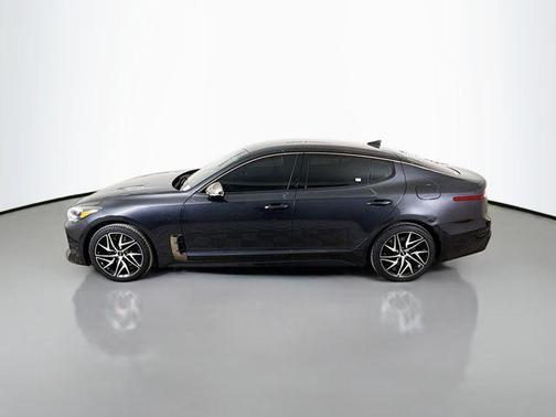 2022 Kia Stinger GT-Line
