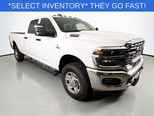 2025 RAM 2500 Tradesman Crew Cab 4x4 8' Box