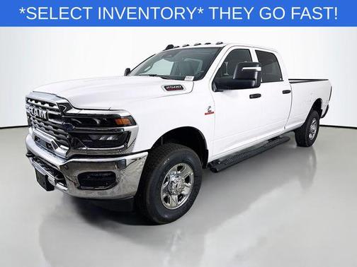 2025 RAM 2500 Tradesman Crew Cab 4x4 8' Box