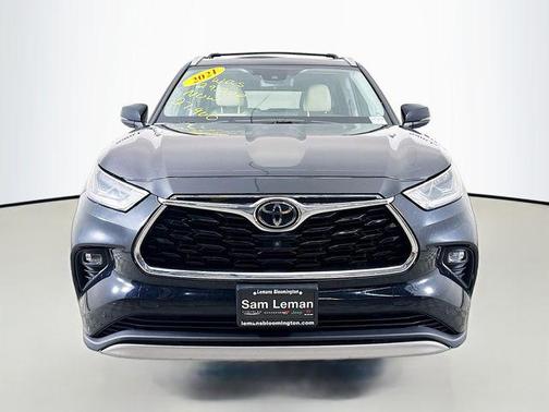Midnight Black Metallic 2021 Toyota Highlander Platinum
