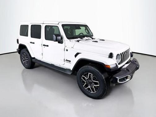 2026 Jeep Wrangler 4-Door Sahara 4x4