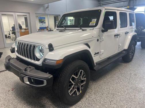 2026 Jeep Wrangler 4-Door Sahara 4x4