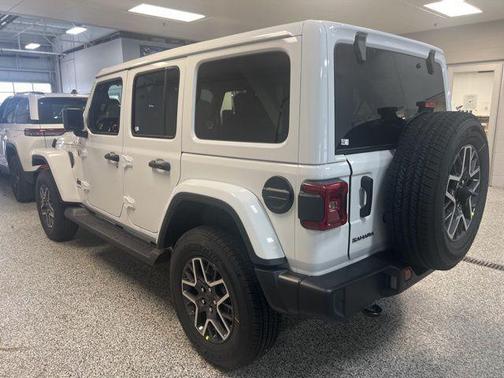 2026 Jeep Wrangler 4-Door Sahara 4x4