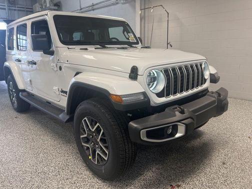 2026 Jeep Wrangler 4-Door Sahara 4x4