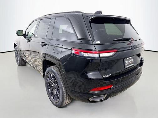 2025 Jeep Grand Cherokee Summit