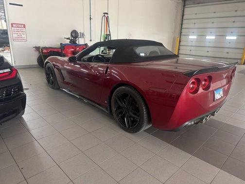 Monterey Red Metallic Tintcoat 2006 Chevrolet Corvette Base