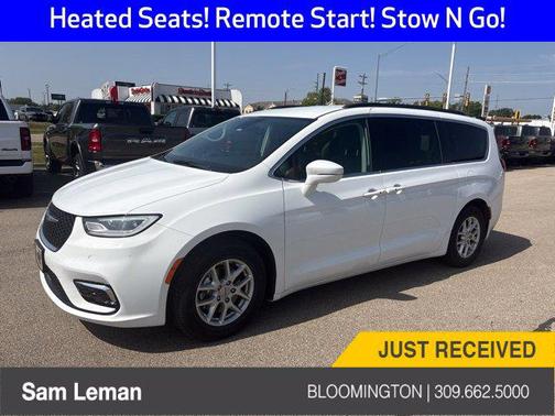 Bright White Clearcoat 2022 Chrysler Pacifica Touring L