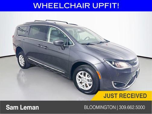 2020 Chrysler Pacifica Touring L