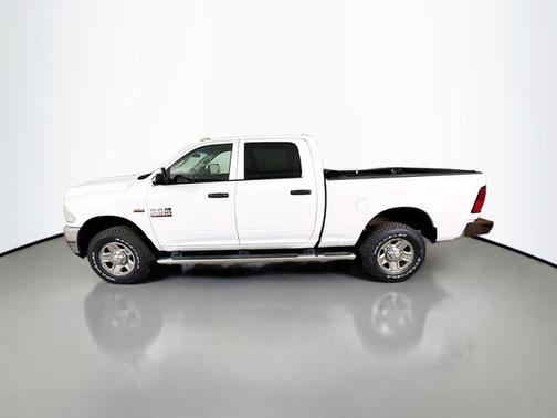 2017 RAM 2500 Tradesman Crew Cab 4x4 6'4' Box