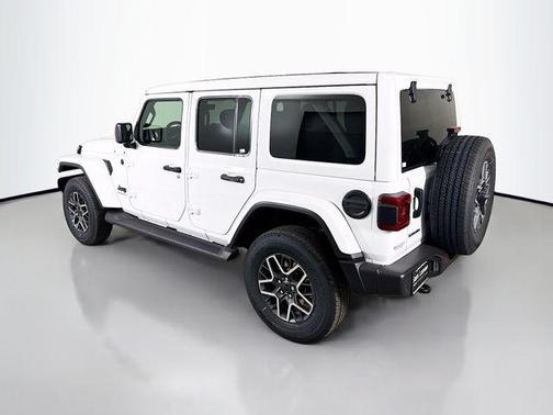 2026 Jeep Wrangler 4-Door Sahara 4x4