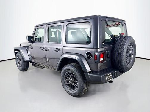Granite Crystal Metallic Clearcoat 2026 Jeep Wrangler Sport