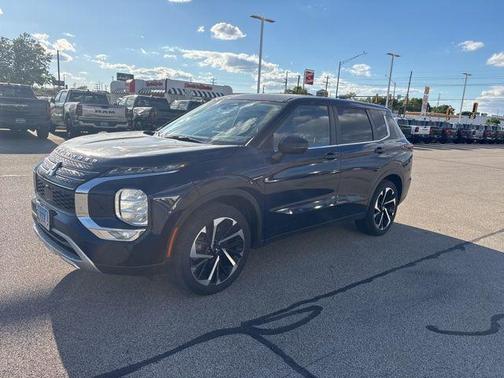 Cosmic Blue Metallic 2022 Mitsubishi Outlander SE