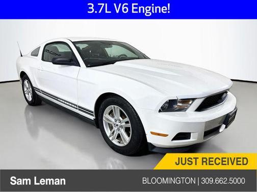 Performance White 2012 Ford Mustang V6