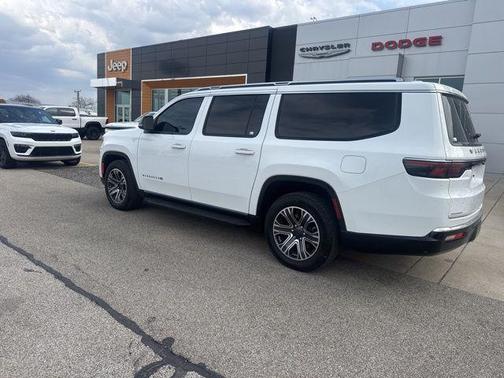 Bright White Clearcoat 2023 Jeep Wagoneer L Series II 4x4