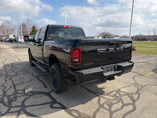 2025 RAM 2500 Big Horn Crew Cab 4x4 6'4' Box