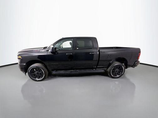 Diamond Black Crystal Pearlcoat 2025 RAM 2500 Big Horn Crew Cab 4x4 6'4' Box