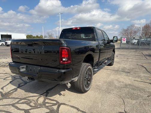 2025 RAM 2500 Big Horn Crew Cab 4x4 6'4' Box
