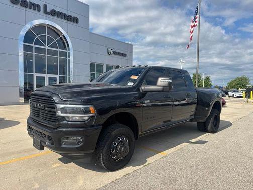 Diamond Black Crystal Pearlcoat 2024 RAM 3500 Laramie Mega Cab 4x4 6'4' Box