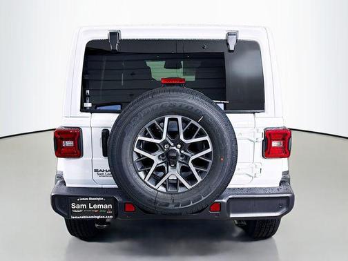 2025 Jeep Wrangler 4-Door Sahara 4x4