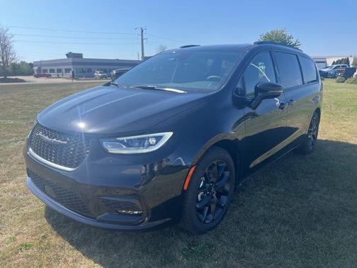 2026 Chrysler Pacifica Limited
