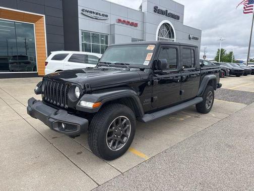 Black Clearcoat 2021 Jeep Gladiator Sport