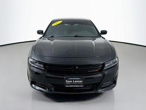 Pitch Black Clearcoat 2017 Dodge Charger SXT