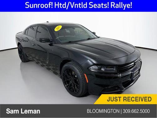 Pitch Black Clearcoat 2017 Dodge Charger SXT