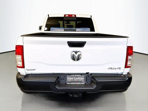 2022 RAM 2500 Tradesman Crew Cab 4x4 6'4' Box