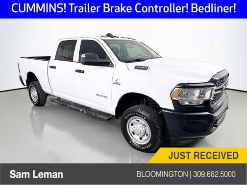 2022 RAM 2500 Tradesman Crew Cab 4x4 6'4' Box