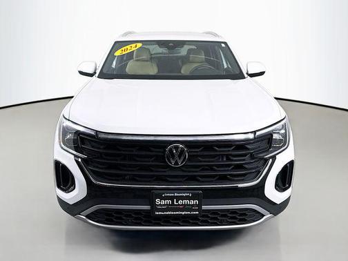 2024 Volkswagen Atlas Cross Sport 2.0T SE w/Technology 4MOTION