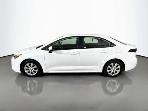 Ice Cap 2024 Toyota Corolla LE