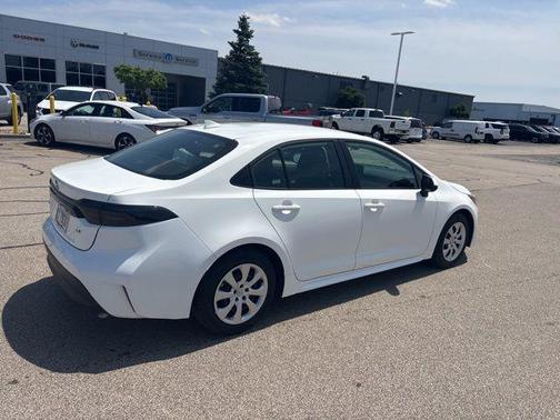 Ice Cap 2024 Toyota Corolla LE