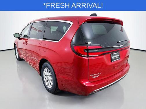2025 Chrysler Pacifica L
