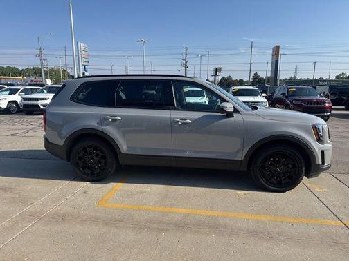 Wolf Gray 2022 Kia Telluride EX