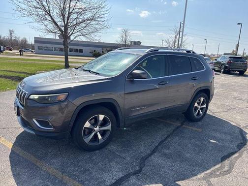 Granite Crystal Metallic Clearcoat 2019 Jeep Cherokee Limited
