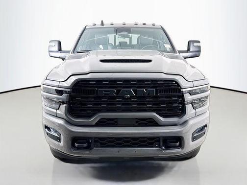 Ceramic Gray Clearcoat 2025 RAM 2500 Limited Crew Cab 4x4 6'4' Box
