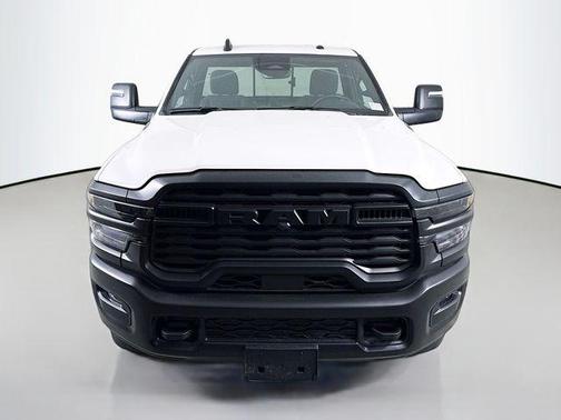 2025 RAM 3500 Tradesman Regular Cab 4x2 8' Box