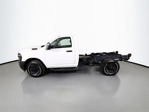 2025 RAM 3500 Tradesman Regular Cab 4x2 8' Box