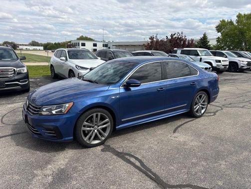 Reef Blue Metallic 2017 Volkswagen Passat 1.8T R-Line w/Comfort