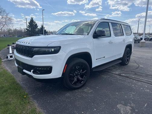Bright White Clearcoat 2025 Jeep Wagoneer Series II 4x4