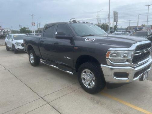 2021 RAM 2500 Tradesman Crew Cab 4x4 6'4' Box