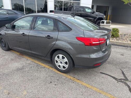 Magnetic 2018 Ford Focus SE