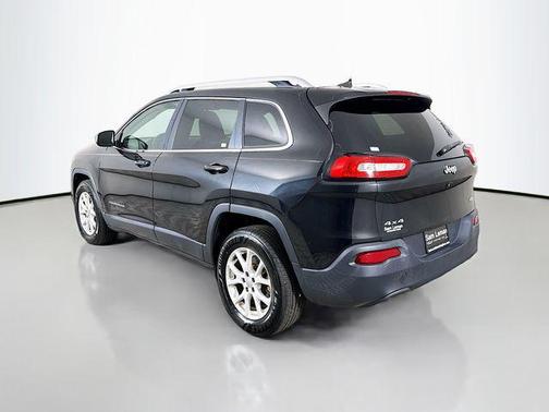 Brilliant Black Crystal Pearlcoat 2015 Jeep Cherokee Latitude