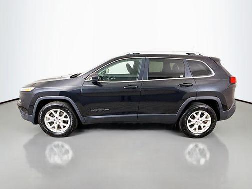 Brilliant Black Crystal Pearlcoat 2015 Jeep Cherokee Latitude
